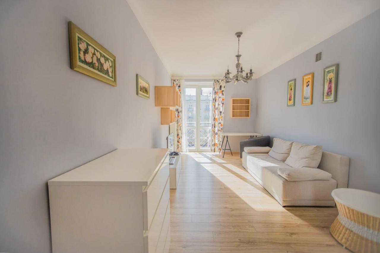Large Flat. Great View. City Center. Varşovia Exterior foto